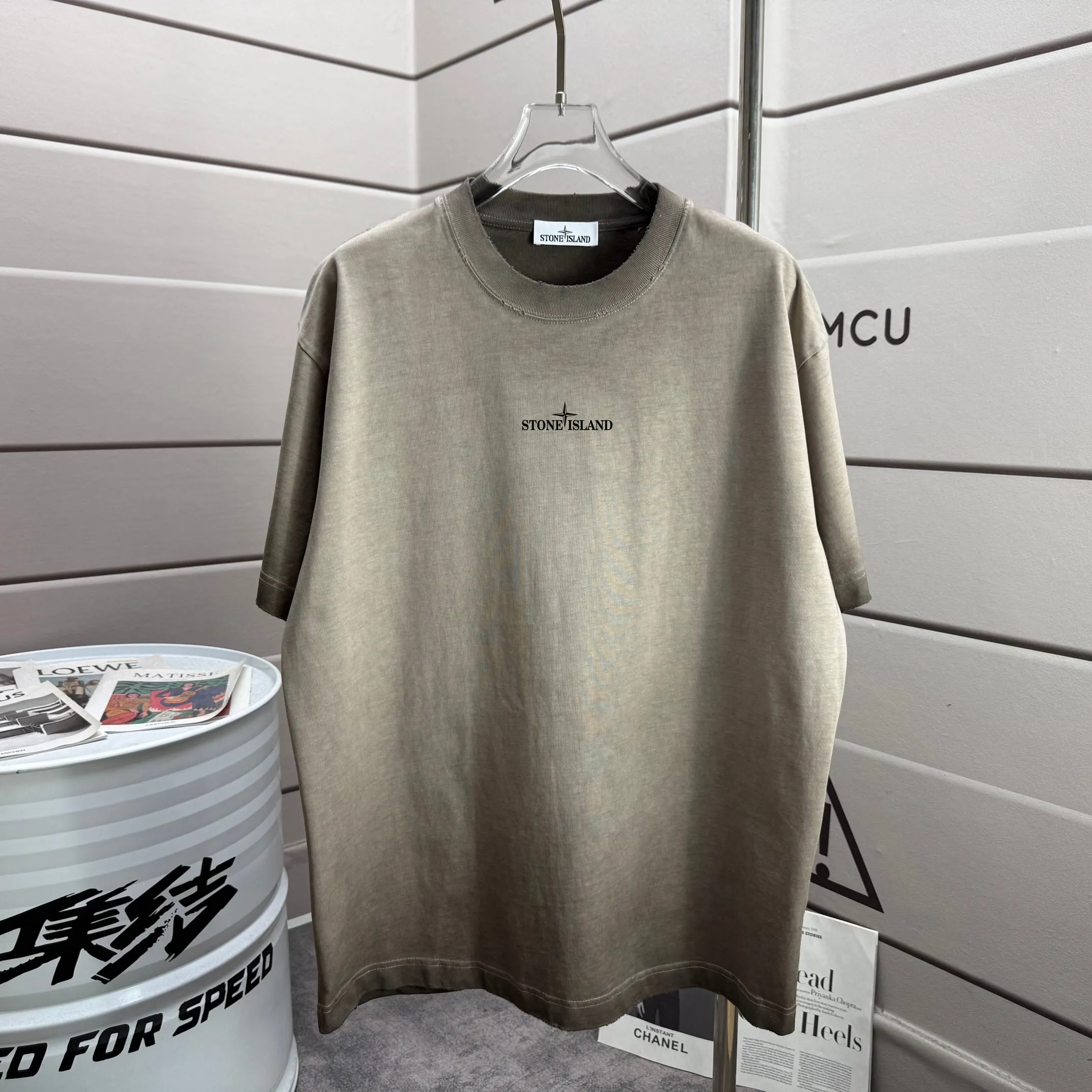 P160 Ston* islan* 石*岛 2025 autumn and winter new style Washed and worn 320g round neck short-sleeved tee Unisex loose version Color: Washed black Washed white Washed gray Brown Size: S M L XL XXL Size: S (90-130 pounds) M (120-150 pounds) L (140-165 pounds) (160-180 catties) XXL (180-210 catties)